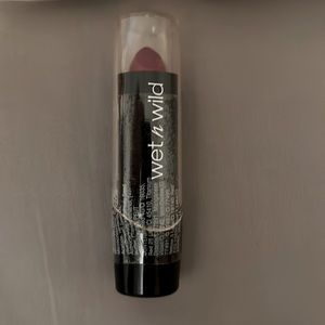 Wet n wild lipstick 💄